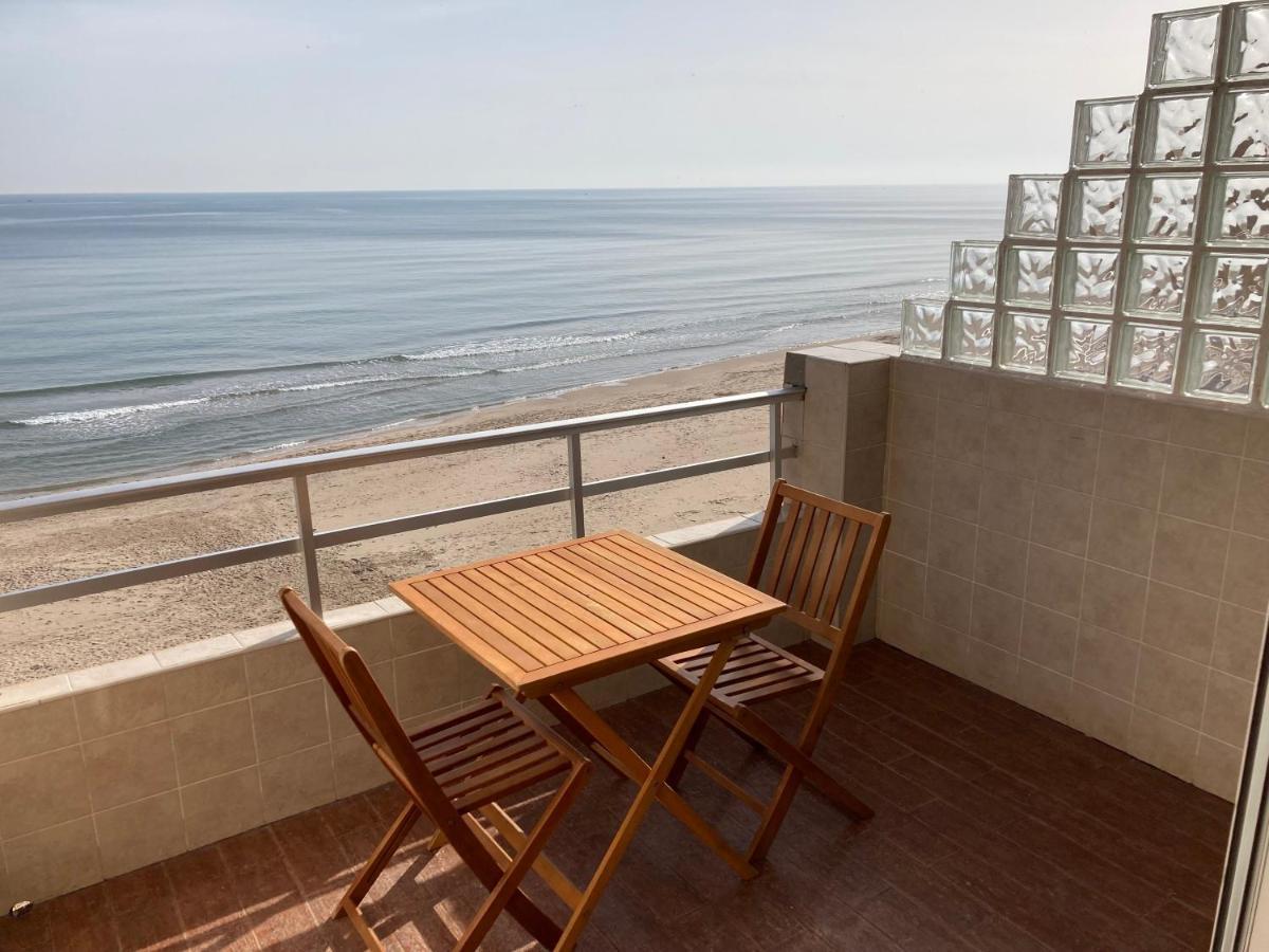 Beachfront Apartment With A Terrace Mareny Barraquetas Εξωτερικό φωτογραφία