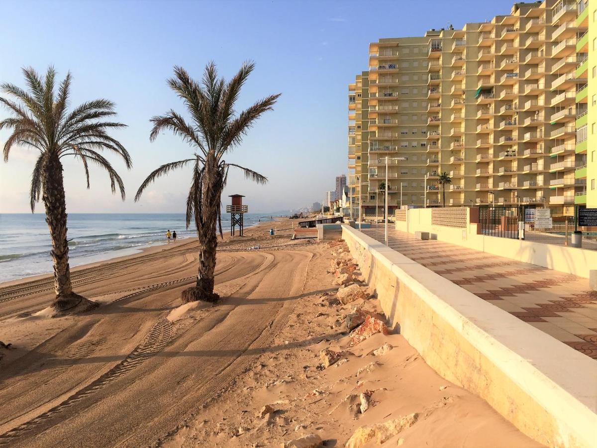 Beachfront Apartment With A Terrace Mareny Barraquetas Εξωτερικό φωτογραφία